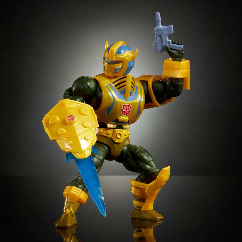 Figura Bumblebee Armor Man-At-Arms Masters of the Universe x Transformers Mattel 03