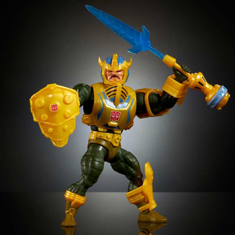 Figura Bumblebee Armor Man-At-Arms Masters of the Universe x Transformers Mattel 05